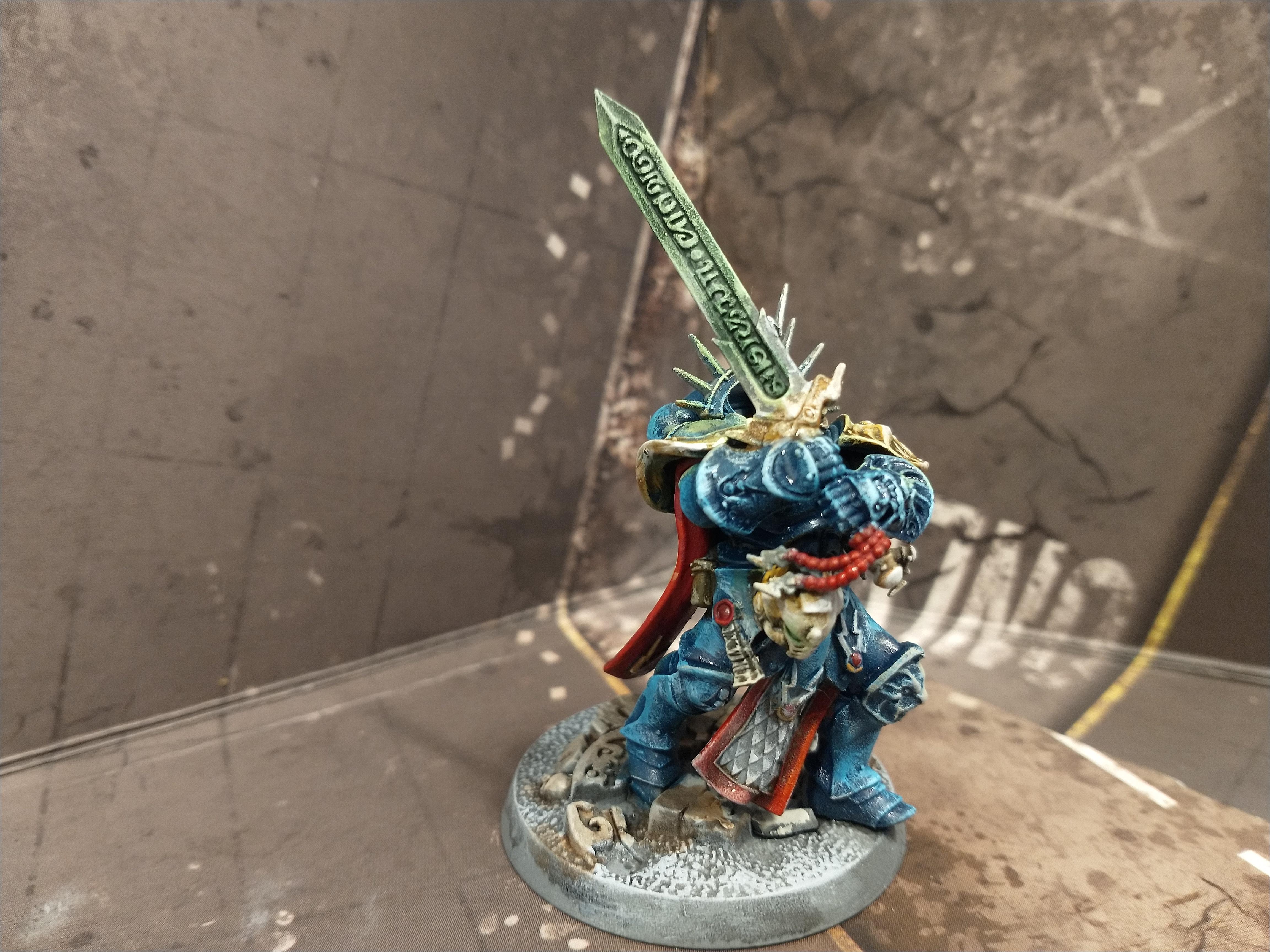 Primaris, Space Marines, Stormcast Storm Lion Captain in Gravis side